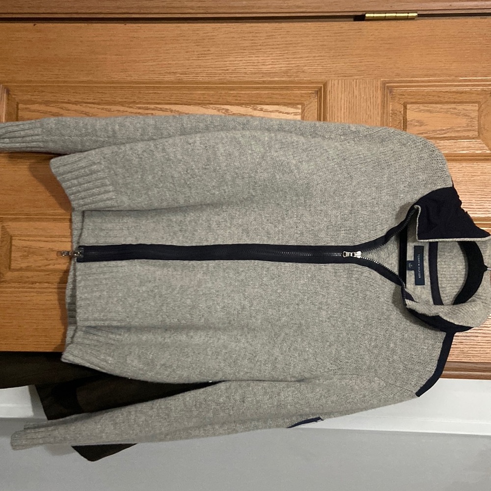 Tommy Hilfiger zip up
